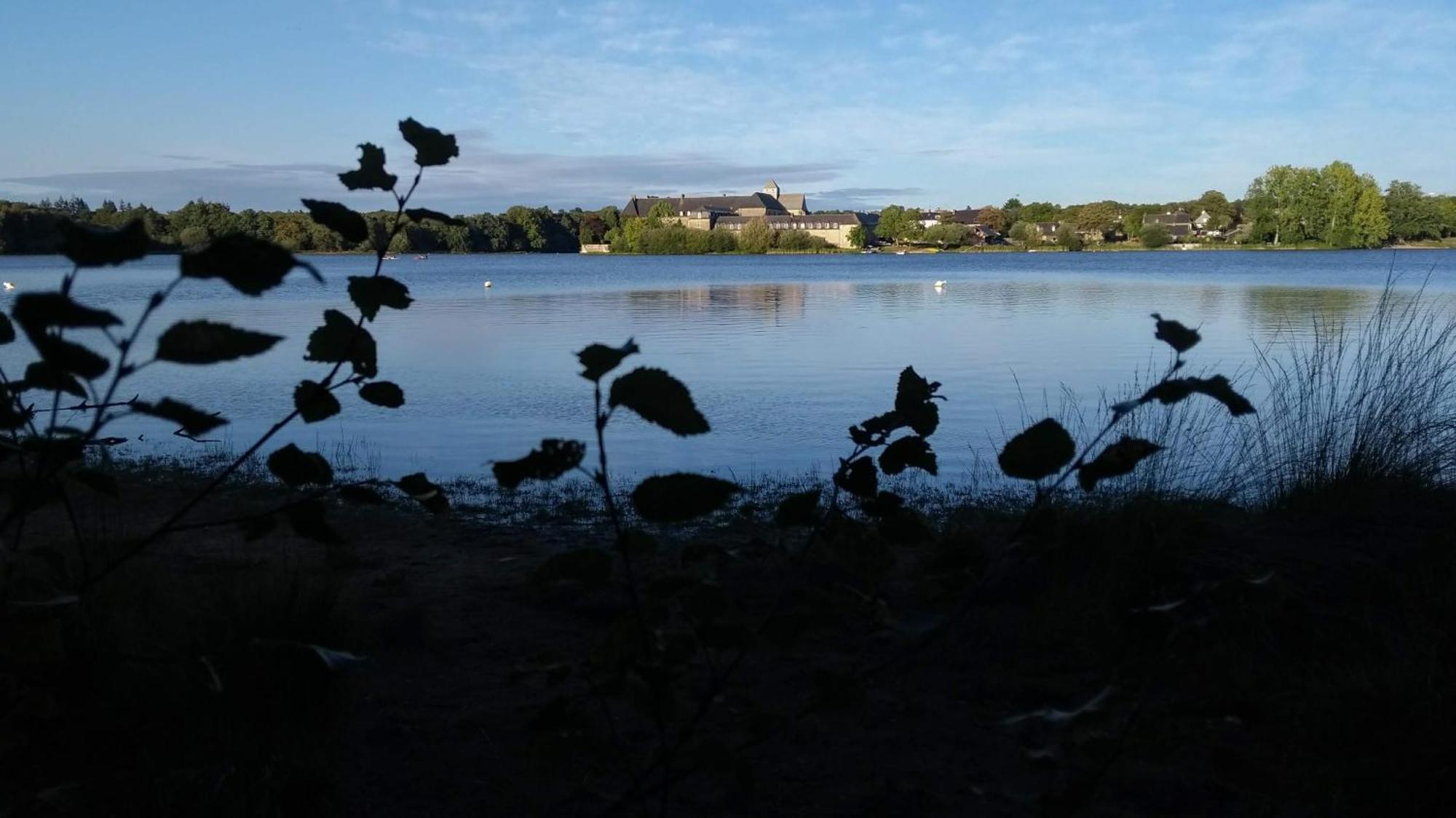 Gite La Lisiere, En Broceliande Neant-sur-Yvel Ngoại thất bức ảnh